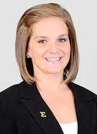 Sarah Brown Headshot