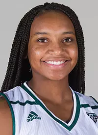 Courtnie Lewis Headshot