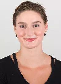 Lainie Bell 2020-21 Headshot