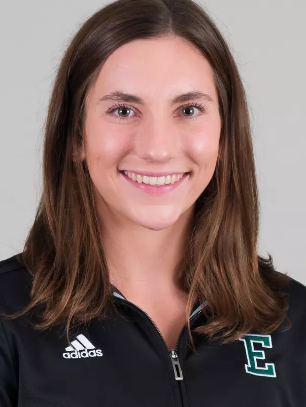 Abbey Whipple Headshot