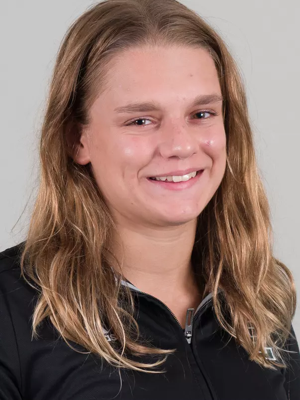 Camryn Hughes Headshot