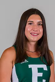 Julia Pleskaczynska Headshot