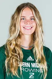 Quinn Yesford 2023 Rowing Headshot