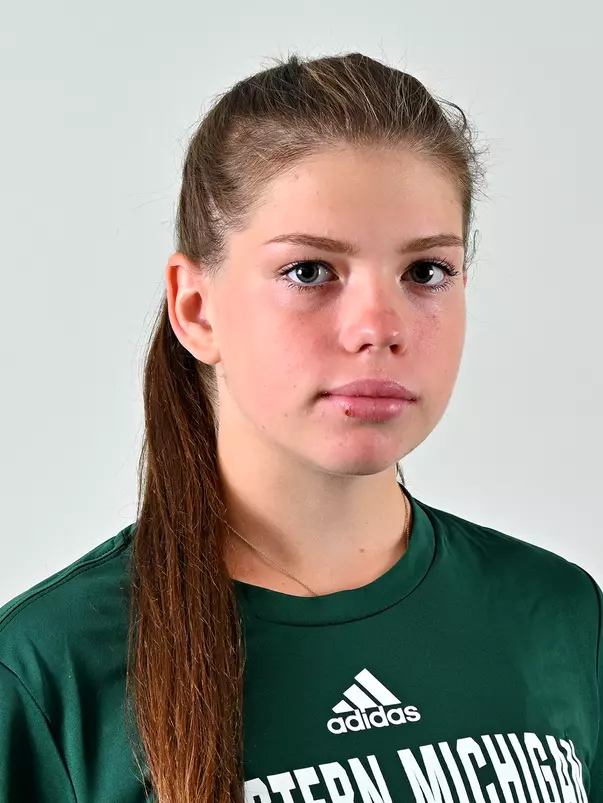 2023-24 Tennis Headshot: Ksyusha Saenko