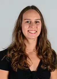 2023-24 Katarina Pastar EMU Swim Headshot