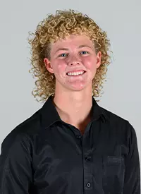 2023-24 Lucy Noble EMU Swim Headshot