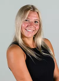 2023-24 Rebekah Knapp EMU Swim Headshot