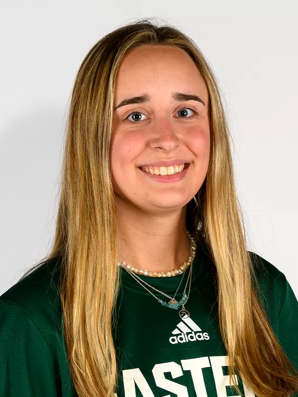 2024 Tennis Head Shot: Lily Tria