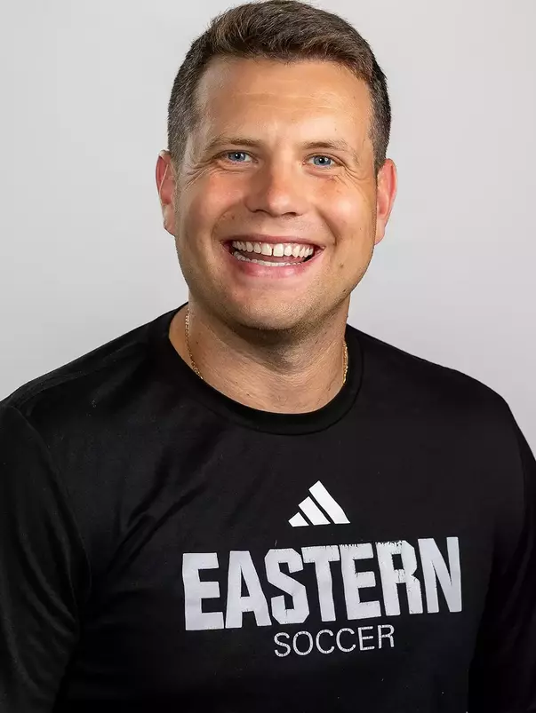 2026 WSOC Headshot Associate Head Coach Matt Hinds