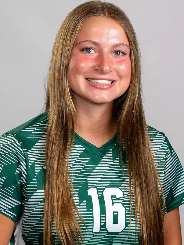 2026 WSOC Headshot 16 Annalyse Bauer
