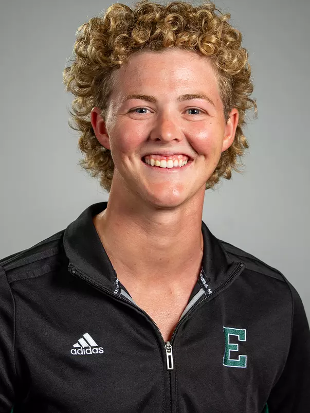 Lucy Noble 2026-27 Swim and Dive Headshot