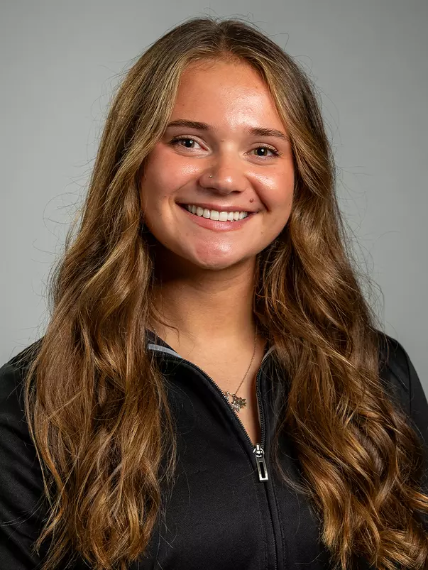 Rose Kendrick 2026-27 Swim and Dive Headshot