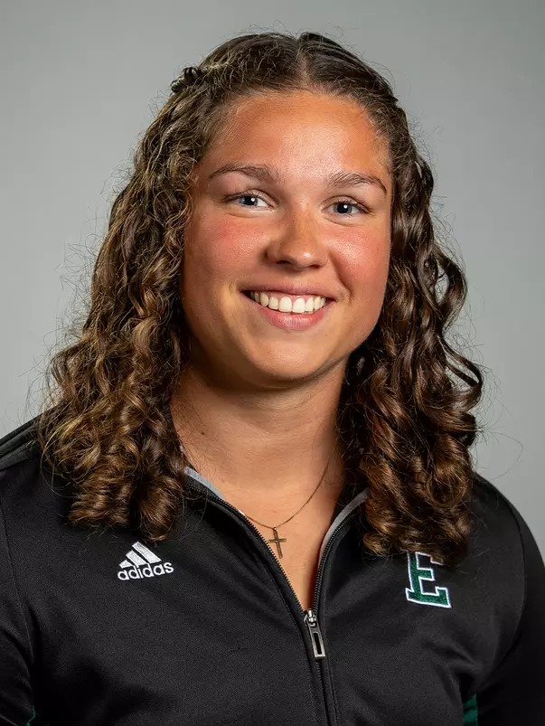 Siporah Sang 2026-27 Swim and Dive Headshot