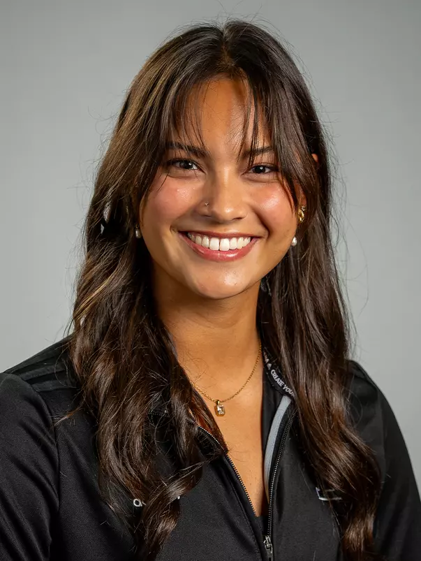 Tristen Mina 2026-27 Swim and Dive Headshot