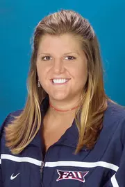 04-05 alissa beerthuis-swimmin