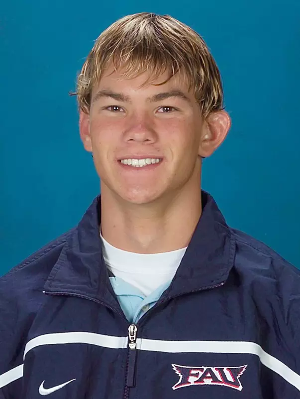 04-05 kyle myers-swimmin