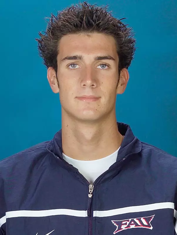 04-05 robbie pellicer-swimmin