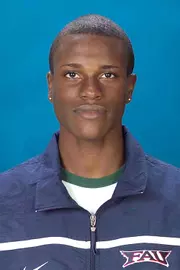 04-05 jermaine smith-swimmin