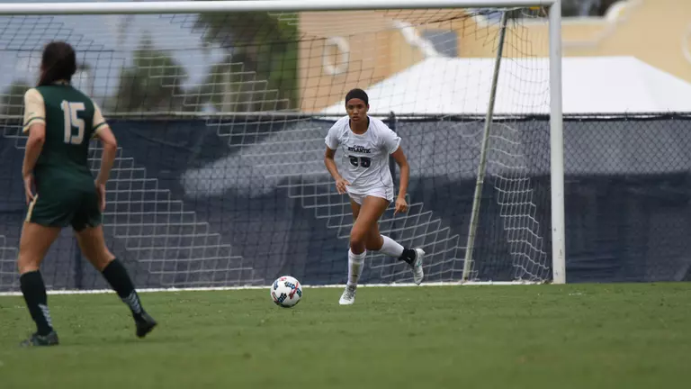 Women's Soccer Pushes Past FIU, 1-0