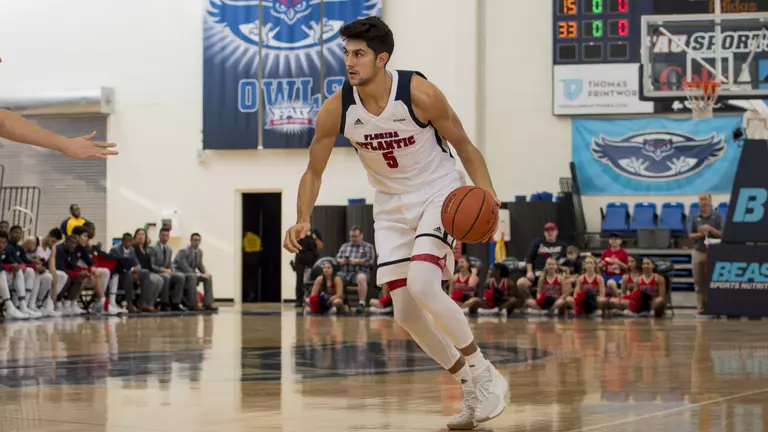 Owls Continue Hot Streak, Dismantle Webber International 106-46