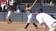 FAU Softball Splits Doubleheader against North Texas