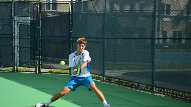 Men's Tennis Nets No. 2 Mid-Major Signing Class