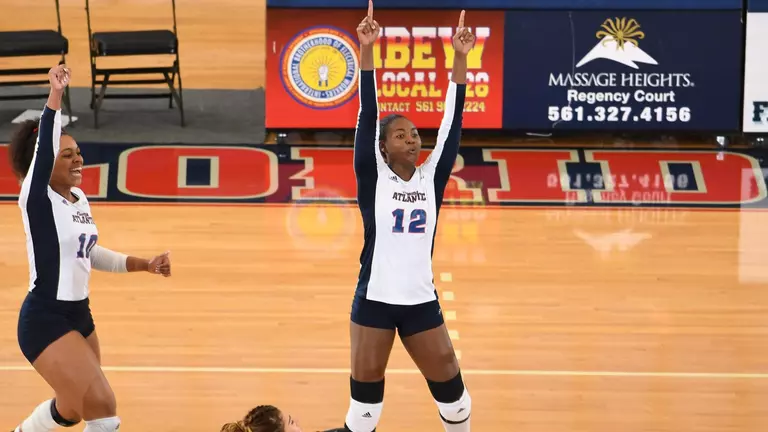 Sigourney Kame Named Senior CLASS Award Candidate