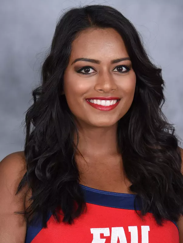 2018-19 FAU Athletics Head Shots Mani Reynolds