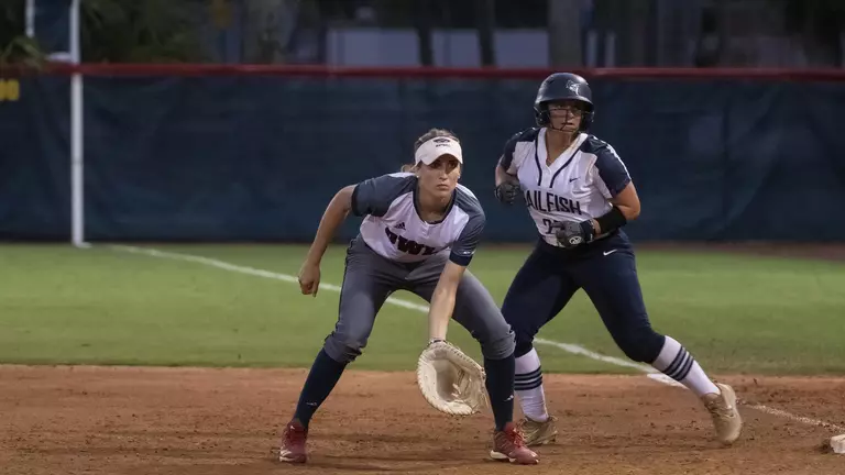 Softball Reveals 2020 Schedule