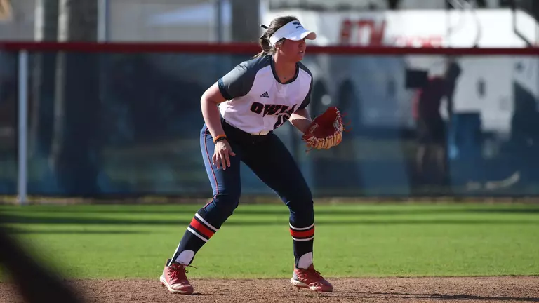Softball Falls Short of UTEP Saturday
