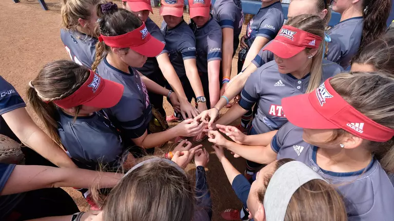 Softball Ventures West for Midweek Matchup at Florida Gulf Coast