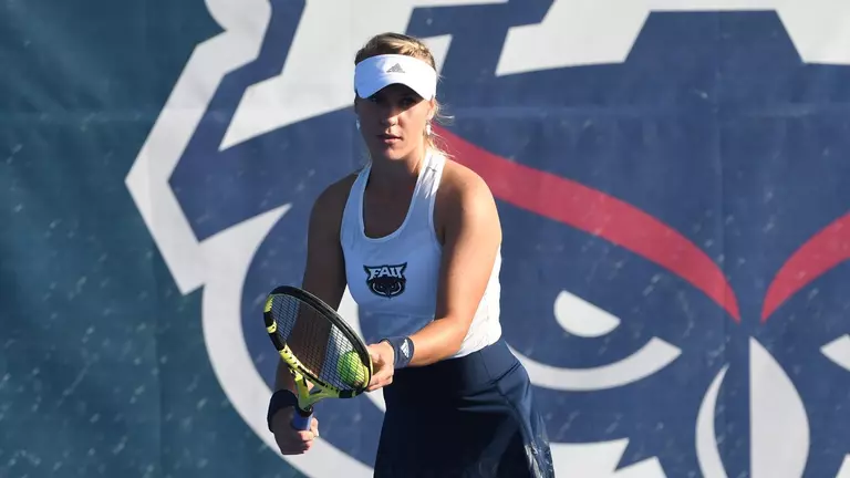 Tennis’ Martina Kudelova Completes Competitive Fall Tournament