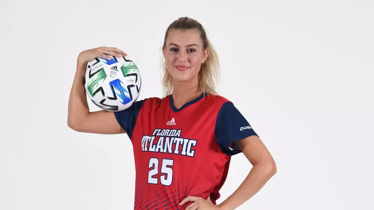 Women’s Soccer Completes Current Class with Ireland