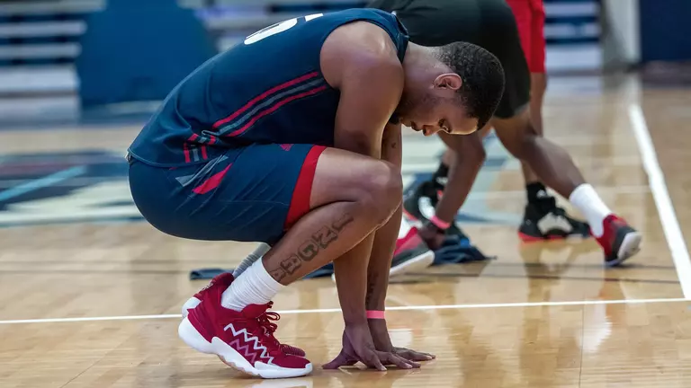 Men's Basketball Hopes Resilience Pays Off in 2020-21