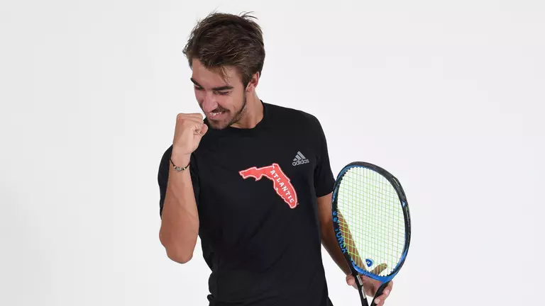 Sarrio Joins Men's Tennis for Spring