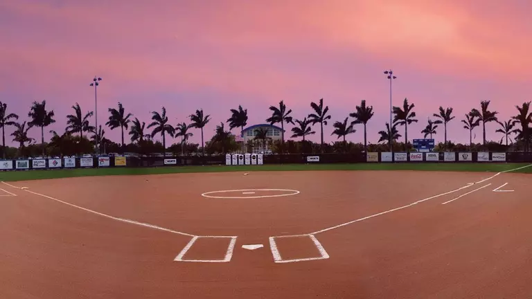 Softball to Hold Walk-On Tryouts