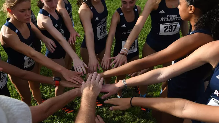Men’s & Women’s Cross Country Earn USTFCCCA All-Academic Recognition