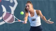 Women’s Tennis Down Charlotte 4-0
