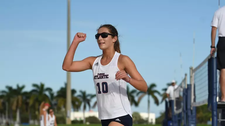 #13 Beach Volleyball Sweeps Day One of the Battle on the Bay