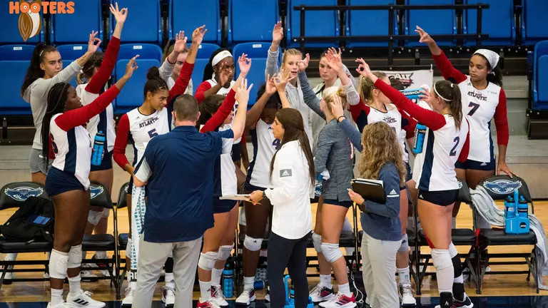 Panthers No Match for Owls in Series Opener