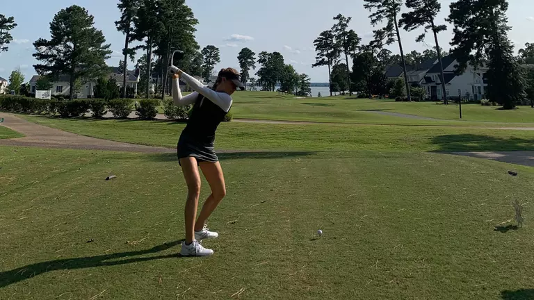 Bagnoli Takes Home Individual Title in Owls’ Debut