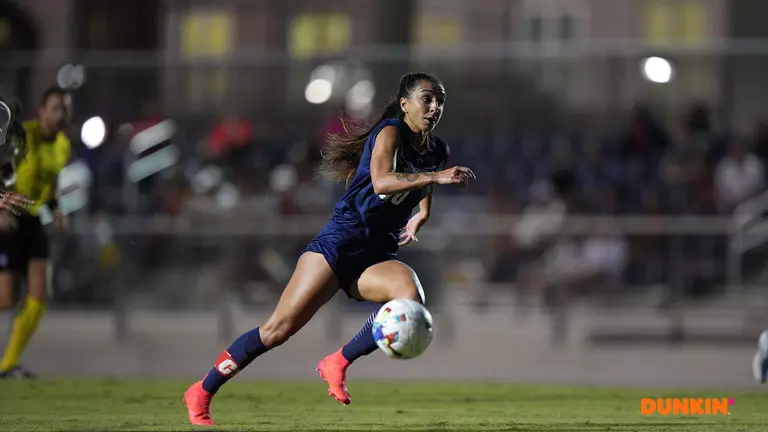 FAU Tops Middle Tennessee, Clinches Berth to C-USA Tourney