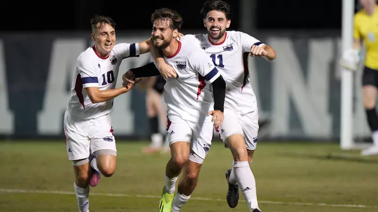 Owls Take Down No. 12 SMU on Senior Night