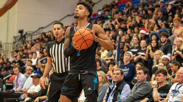 FAU Starts Conference Play vs. FIU Saturday