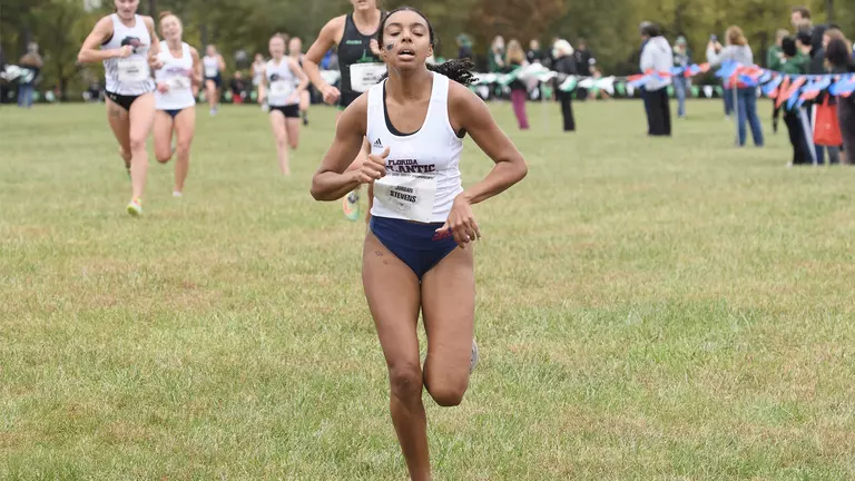 Owls Run the 5K at UCF