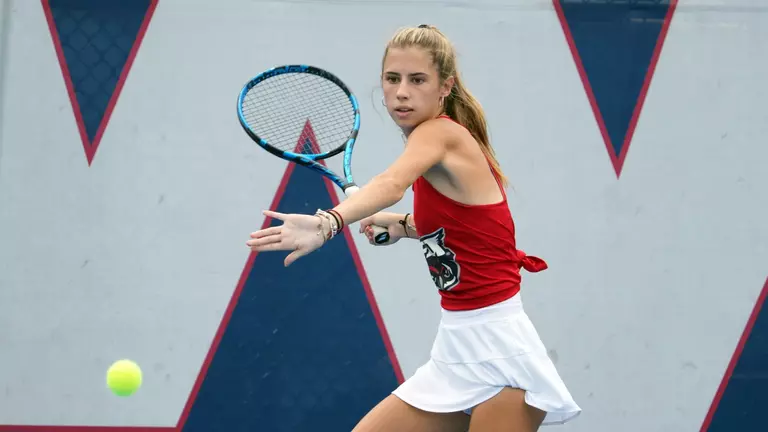 FAU Travels to Coral Gables and UM