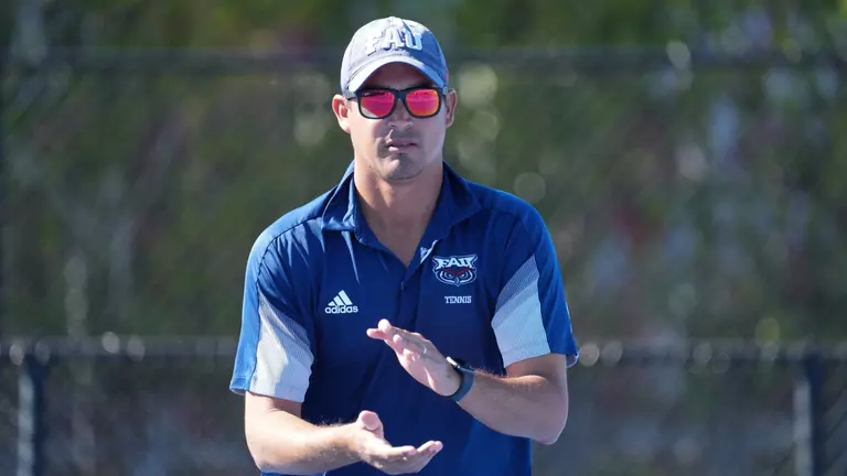 #14 Arizona Too Much for the Owls