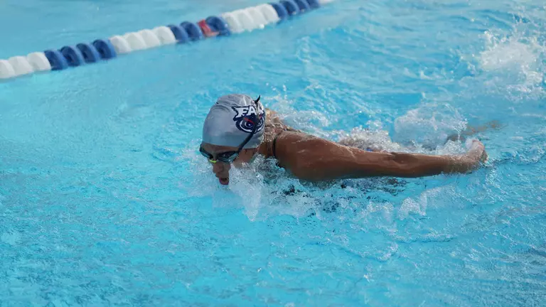 Owls Take on Dual Meet