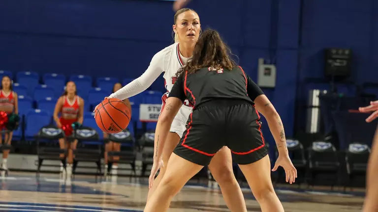 Owls Continue Road Trip Monday at UNF