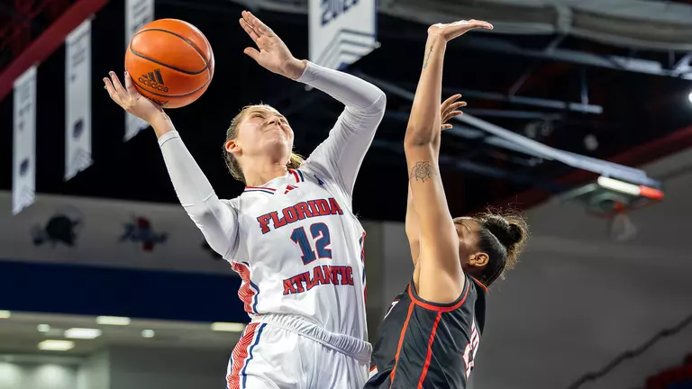 Owls Continue Home-Opening Homestand vs. Stetson Monday